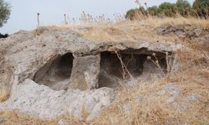 Santadi, necropoli di Pani Loriga, domus de janas