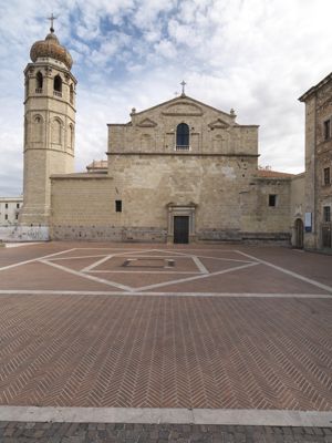 Oristano, cattedrale di Santa Maria Assunta, facciata