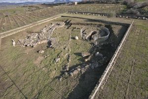 Sorso, pozzo sacro di Serra Niedda, veduta del complesso