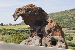 Castelsardo, Roccia dell'elefante