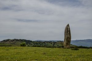 menhir aniconico