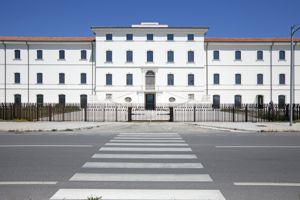 ex ospedale Marina Militare, via Ammiraglio Mirabello