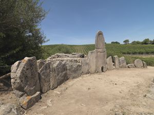 Arzachena, tomba di giganti di Coddu Vecchiu, esedra
