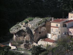 Domus de janas La Rocca