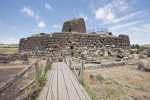 Torralba, nuraghe Santu Antine, ingresso principale al bastione