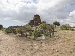 Suni, nuraghe Nuraddeo