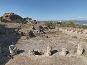 Sant'Antioco, Acropoli, porticato del tempio