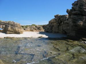 Parte della cava vista dal mare