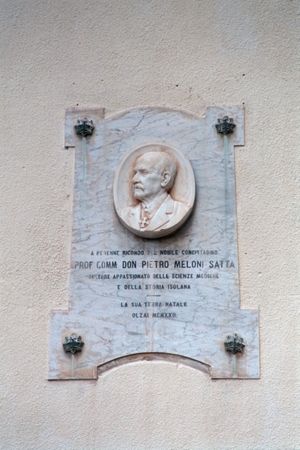 Monumento a Pietro Meloni Satta