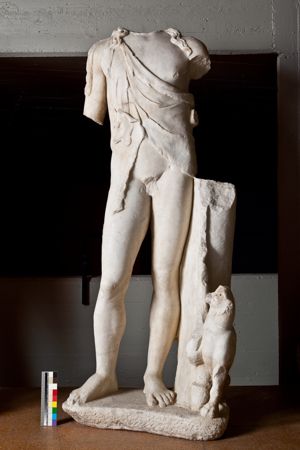 statua maschile